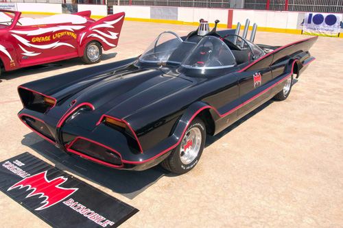 Batmobile original durante evento de comemoração ao centenário da Ford / Crédito: Jennifer Graylock